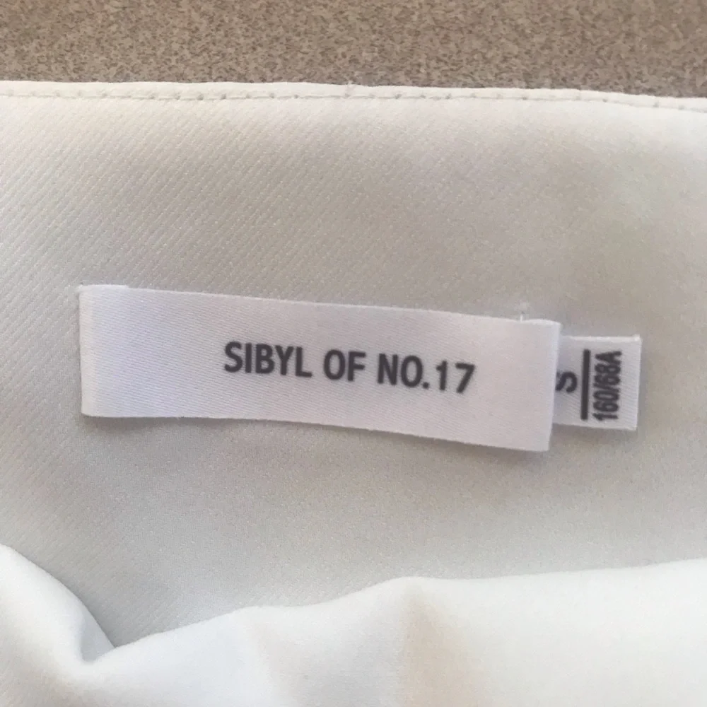 Sibyl of no. 17 mini skirt white - Picture 2 of 4